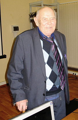 Дмитрий Сергеевич Чернавский на конференции МКО-2016. Фото М.М.Шварцмана Дмитрий Сергеевич Чернавский на конференции МКО-2016. Фото М.М.Шварцмана